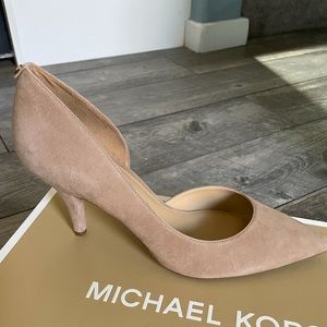 Michael Kors Suede Pump NEW in Dark Khaki